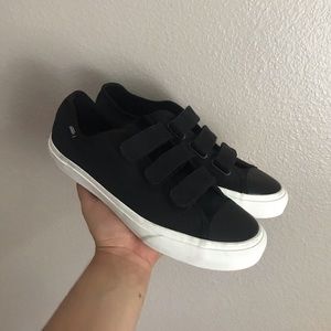 vans 3 strap